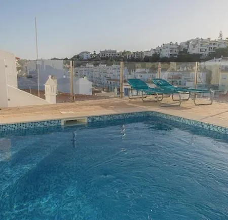 Sea View Pool House Feriehus