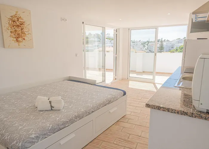 Sea View Pool House Dom wakacyjny