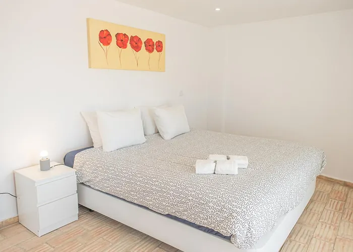 Sea View Pool House Dom wakacyjny *