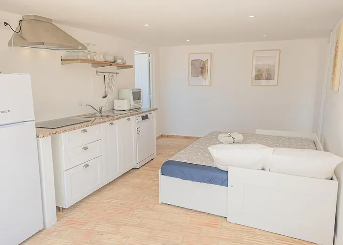 Sea View Pool House Dom wakacyjny